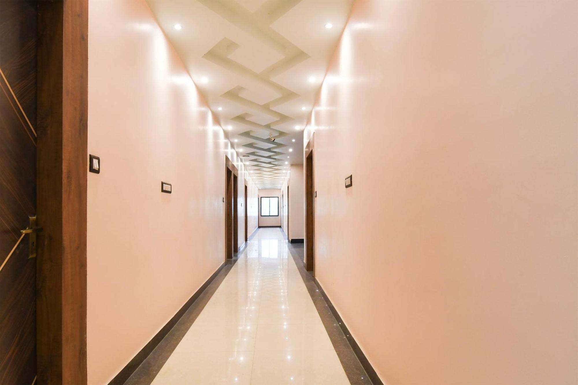 Hotel O Nilmadhab International Tarapith Extérieur photo
