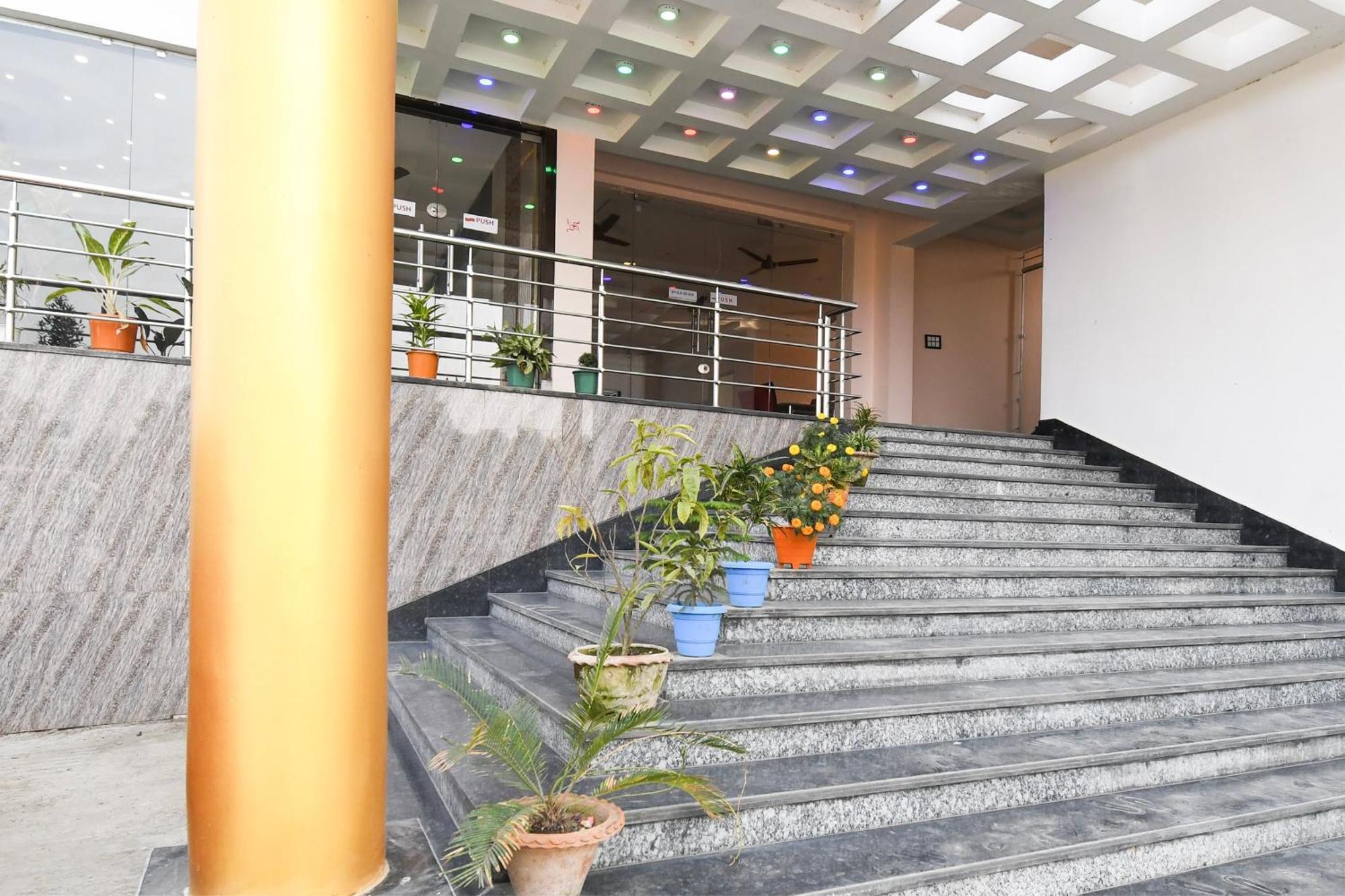 Hotel O Nilmadhab International Tarapith Extérieur photo